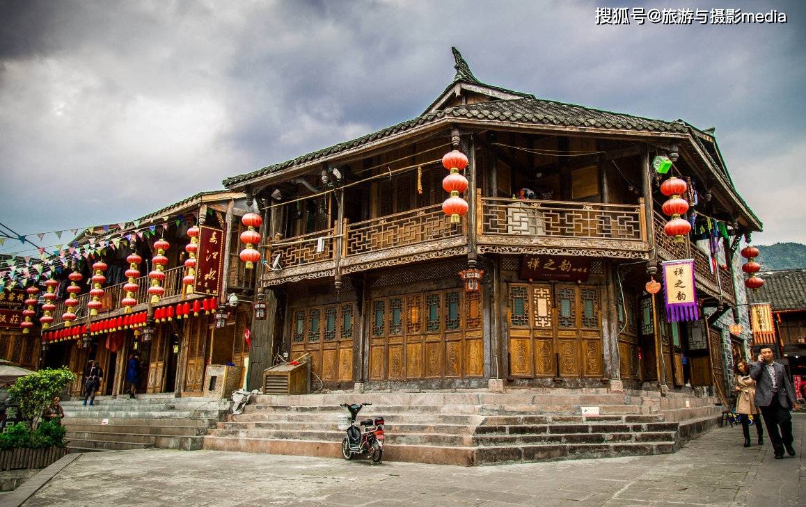 一座惨遭埋没的古镇,当地人称长寿之乡,现摇身一变成5A景区! 一座惨遭埋没的古镇,当地人称长寿之乡,现摇身一变成5A景区!
