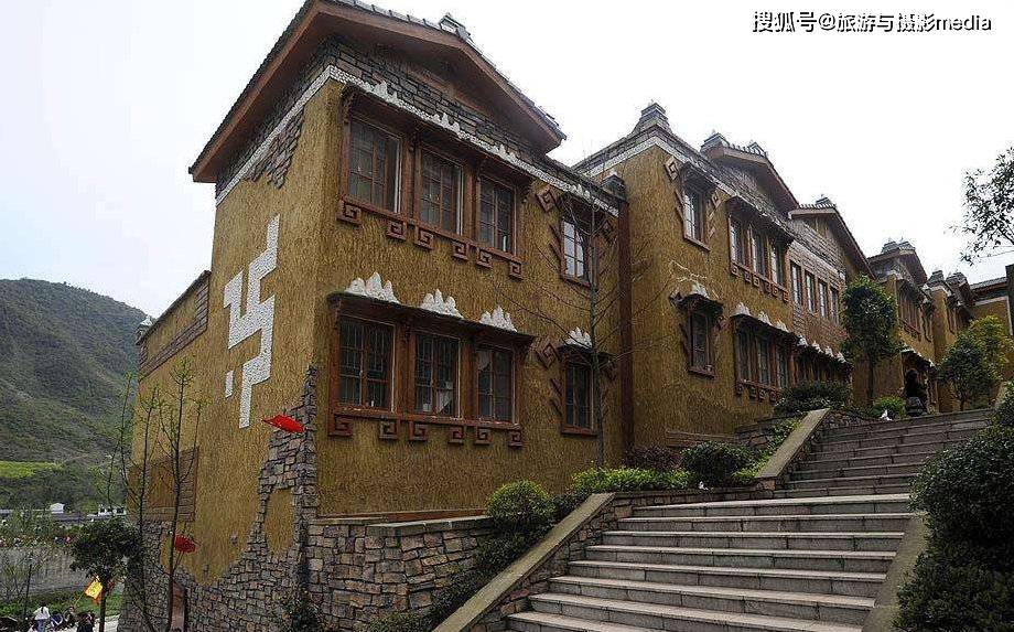 一座惨遭埋没的古镇,当地人称长寿之乡,现摇身一变成5A景区! 一座惨遭埋没的古镇,当地人称长寿之乡,现摇身一变成5A景区!